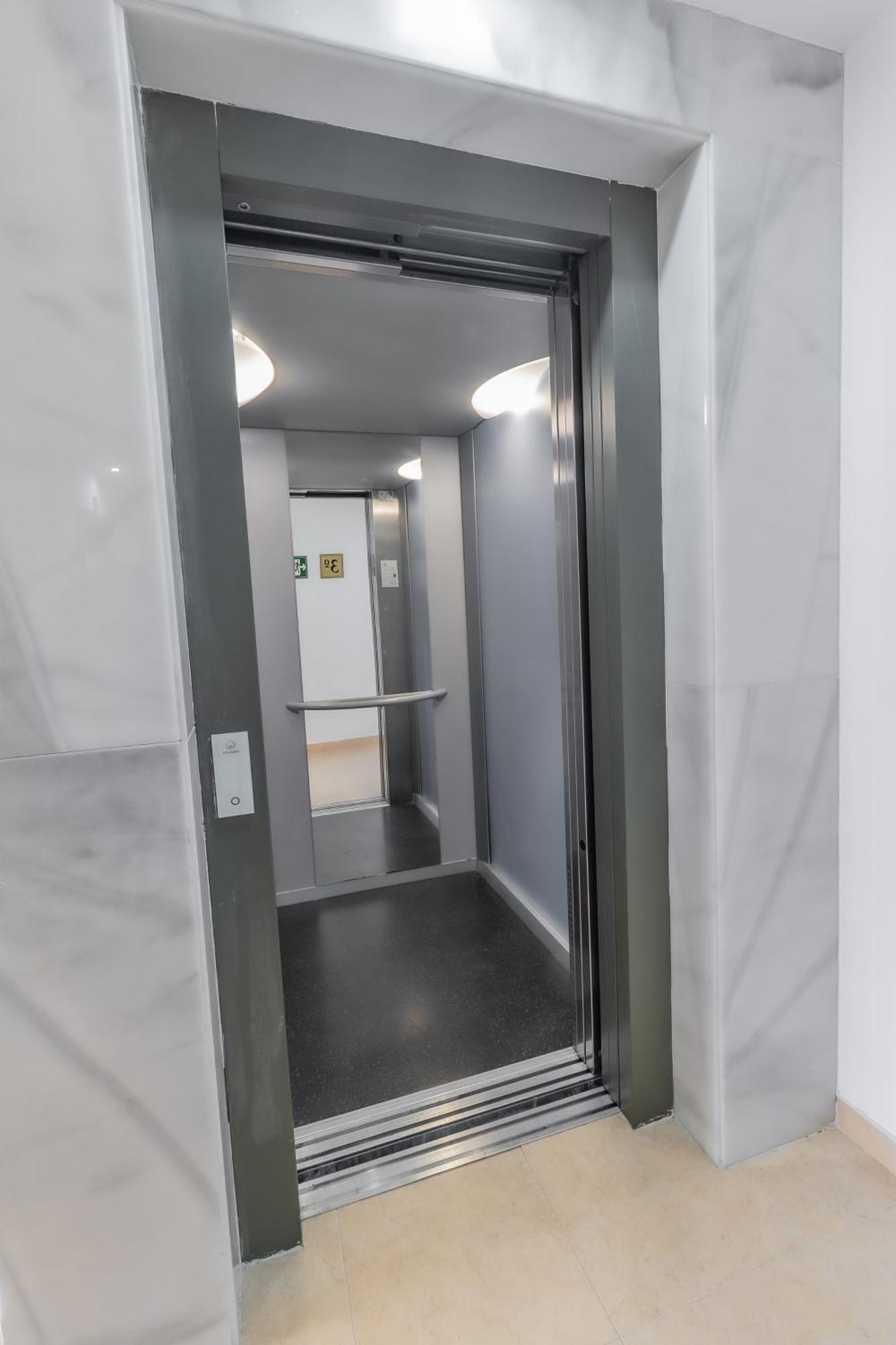 Apartamentos Turisticos Las Yucas 토레델마르 외부 사진