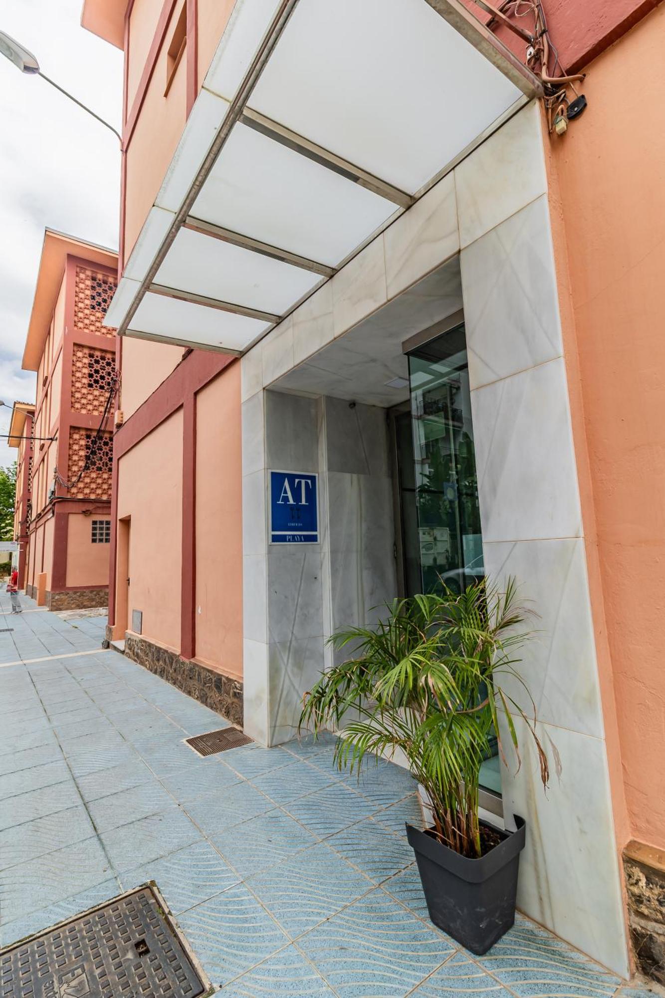 Apartamentos Turisticos Las Yucas 토레델마르 외부 사진