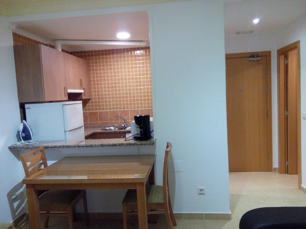 Apartamentos Turisticos Las Yucas 토레델마르 외부 사진